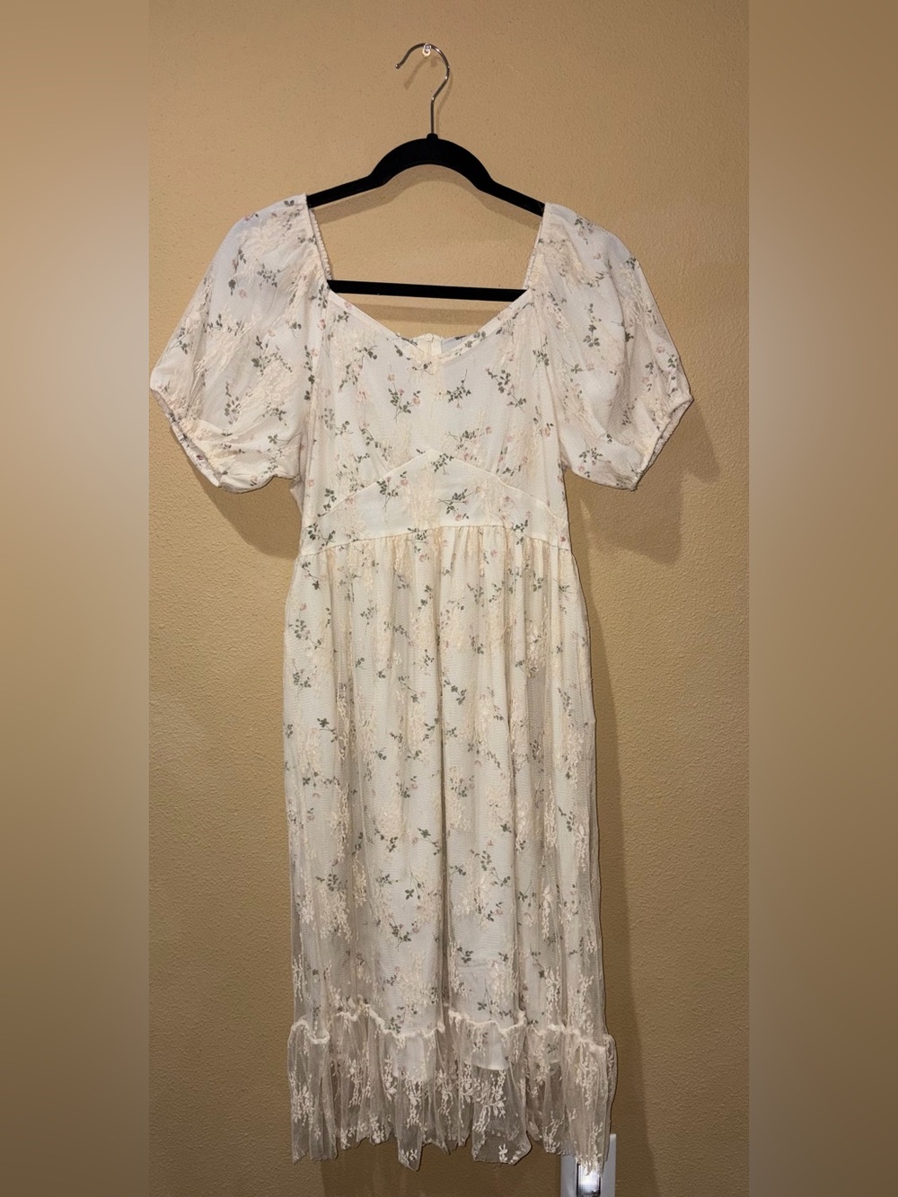 Cream Floral Lace Overlay Puff-Sleeve Midi Dress Size Medium